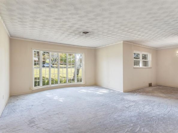 823  Brook Valley Lane , Dallas Texas 75232