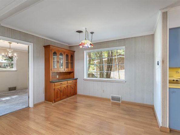 823  Brook Valley Lane , Dallas Texas 75232