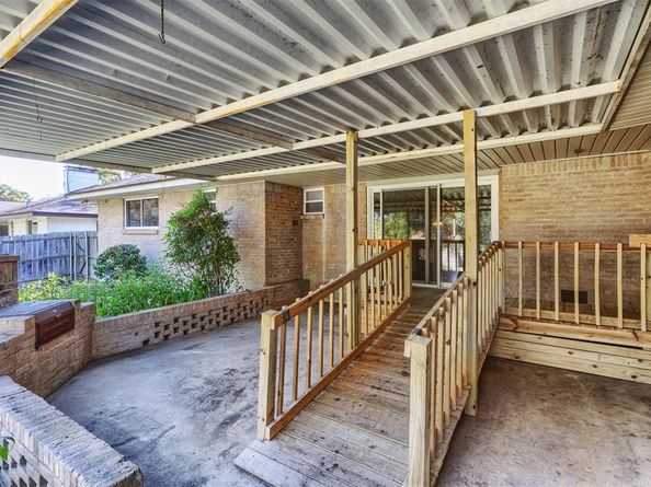 823  Brook Valley Lane , Dallas Texas 75232