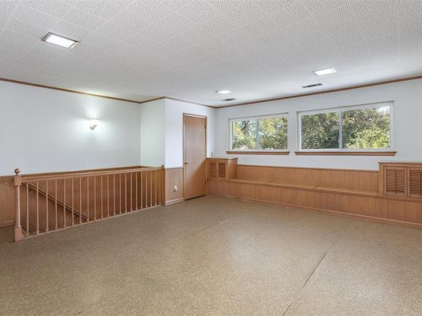 823  Brook Valley Lane , Dallas Texas 75232