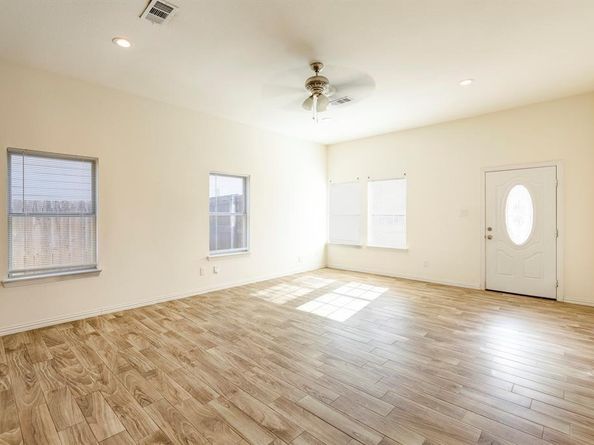 14247  Greenhaw Lane , Dallas Texas 75253