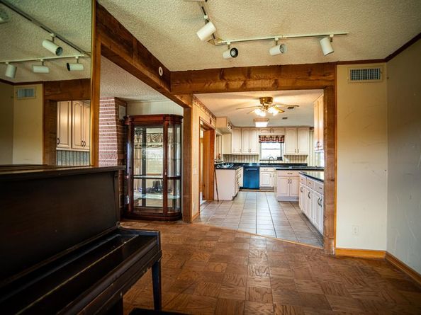 8312  Llano Avenue , Benbrook Texas 76116