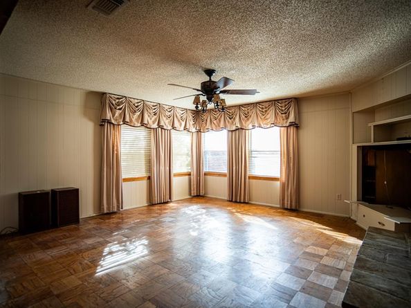 8312  Llano Avenue , Benbrook Texas 76116