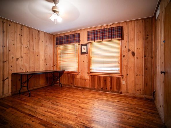 8312  Llano Avenue , Benbrook Texas 76116