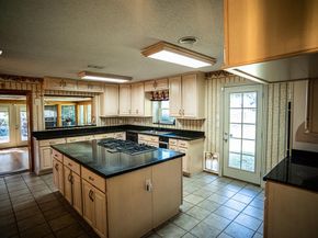 8312  Llano Avenue , Benbrook Texas 76116