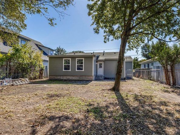 7121  Toland Street , Dallas Texas 75227