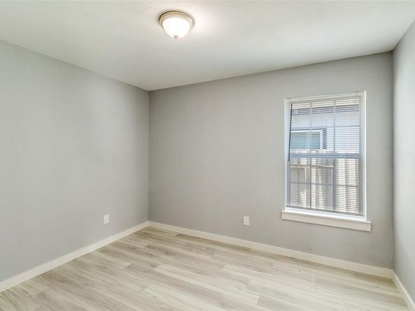 7121  Toland Street , Dallas Texas 75227