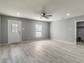 7121  Toland Street , Dallas Texas 75227