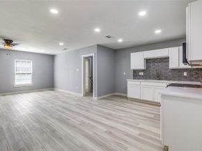 7121  Toland Street , Dallas Texas 75227