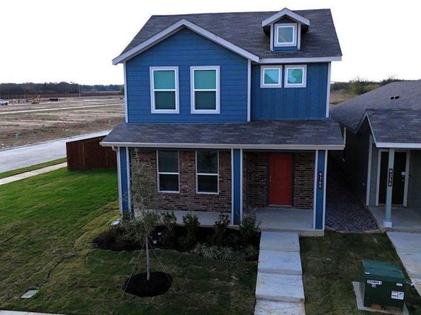 9360  PEAR BUTTE Drive , Fort Worth Texas 76140