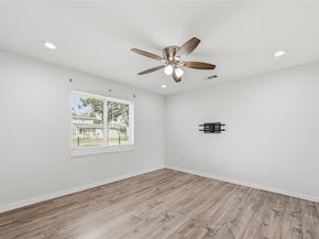 1032  Hoke Smith Drive , Dallas Texas 75224