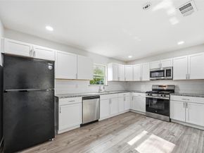 1032  Hoke Smith Drive , Dallas Texas 75224