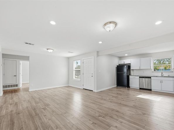 1032  Hoke Smith Drive , Dallas Texas 75224