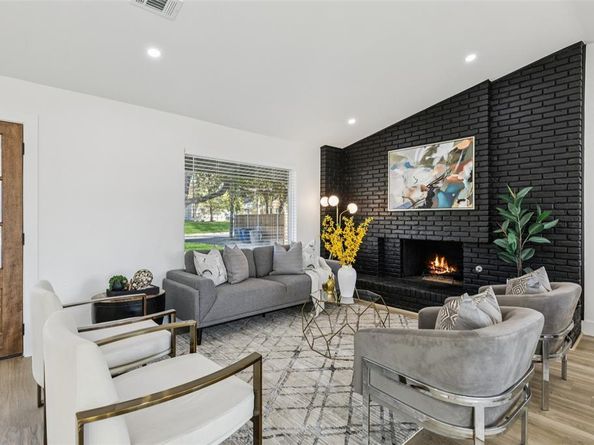 12303  Cedar Bend Drive , Dallas Texas 75244