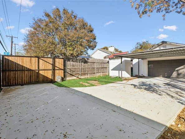 12303  Cedar Bend Drive , Dallas Texas 75244