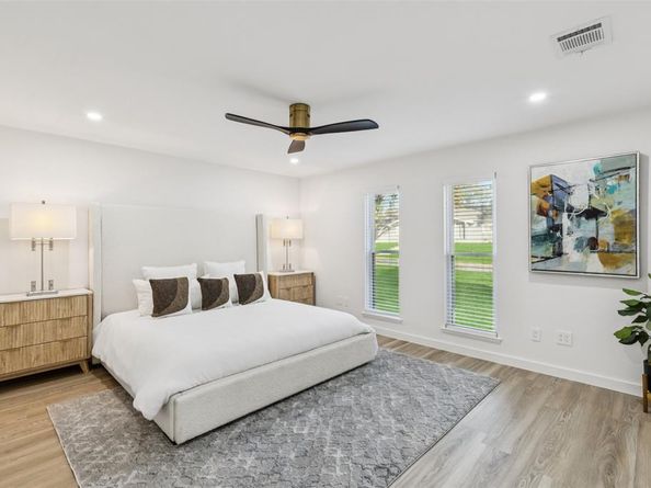 12303  Cedar Bend Drive , Dallas Texas 75244