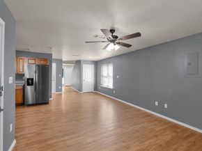 1205 E Powell Avenue , Fort Worth Texas 76104