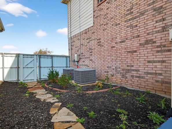 180  Kielder Drive , Lewisville Texas 75067