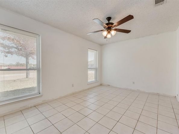 1801  Camelot Cove , Plano Texas 75074