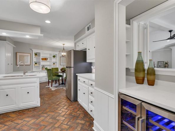 6129  Glennox Lane , Dallas Texas 75214