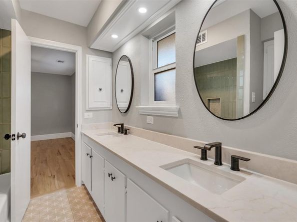 6129  Glennox Lane , Dallas Texas 75214