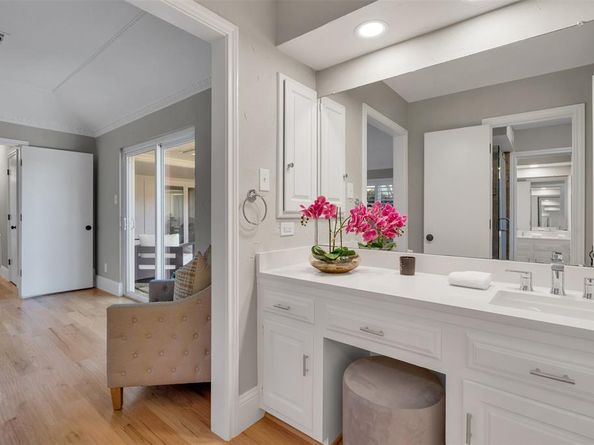 6129  Glennox Lane , Dallas Texas 75214