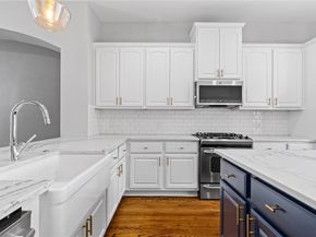 907  City Side Lane , Dallas Texas 75201