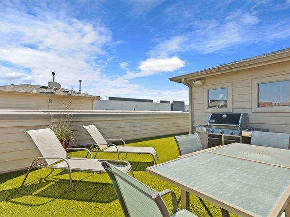 907  City Side Lane , Dallas Texas 75201