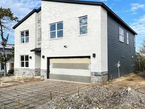 1326  Diceman Avenue , Dallas Texas 75203