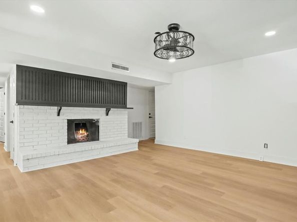 3305  Bellingham Court , Dallas Texas 75228