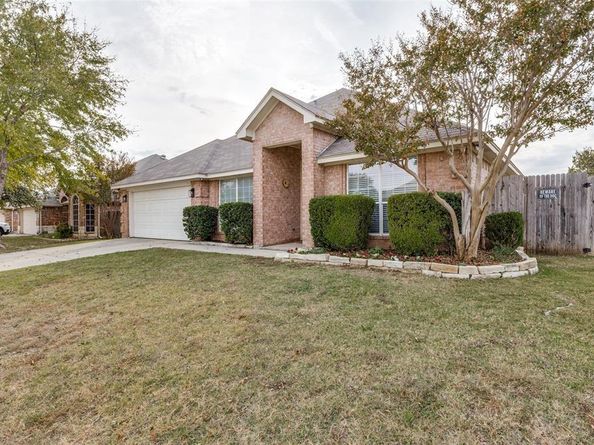 441  Willow Vista Drive , Saginaw Texas 76179