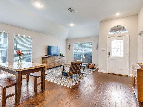 441  Willow Vista Drive , Saginaw Texas 76179