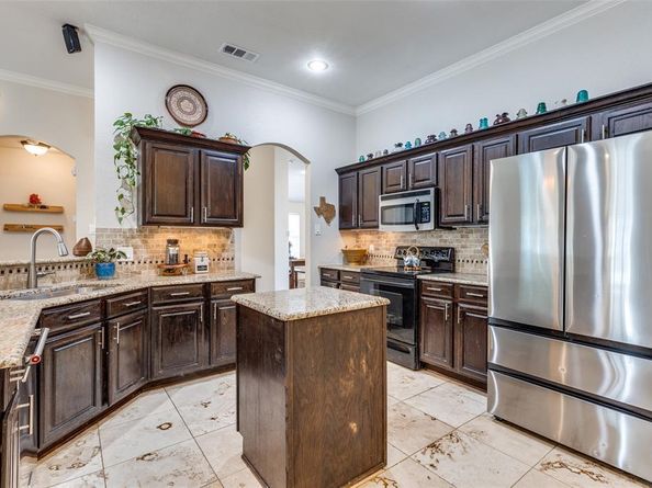 441  Willow Vista Drive , Saginaw Texas 76179