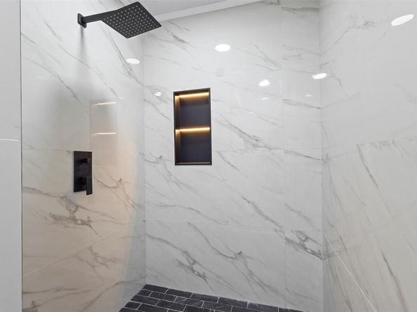 1  Spring Valley Court , Richardson Texas 75081