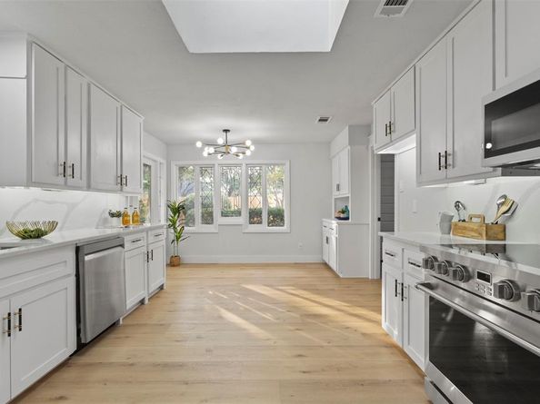 1  Spring Valley Court , Richardson Texas 75081