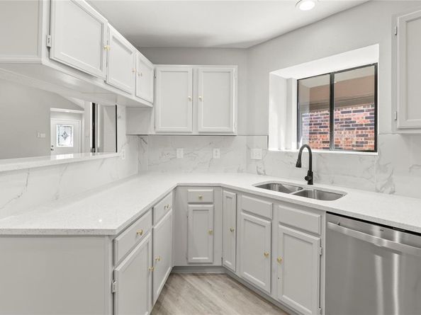 1424  Wheatfield Drive , Mesquite Texas 75149