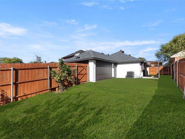 1424  Wheatfield Drive , Mesquite Texas 75149