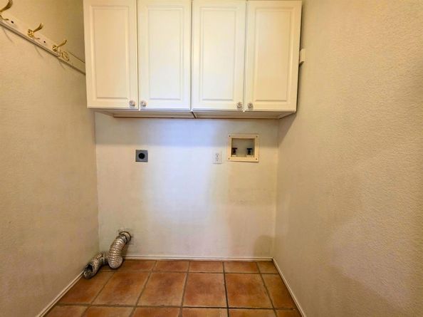 304 E Clover Park Drive , Fort Worth Texas 76140