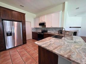 304 E Clover Park Drive , Fort Worth Texas 76140