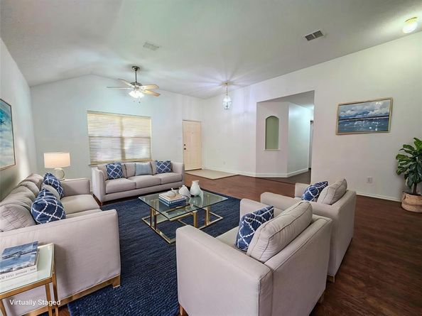 304 E Clover Park Drive , Fort Worth Texas 76140