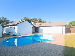 1933  Oakbluff Drive , Carrollton Texas 75007
