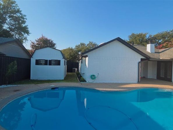 1933  Oakbluff Drive , Carrollton Texas 75007