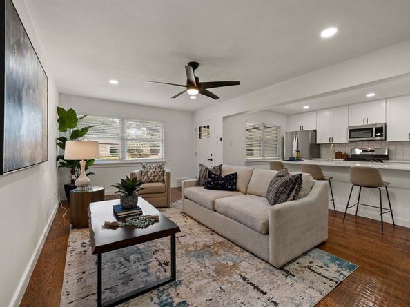 9916  Cloister Drive , Dallas Texas 75228