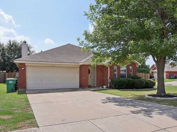 3533  Hermalinda Drive , Denton Texas 76207