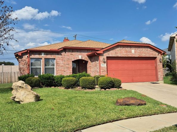 5913  Mckaskle Drive , Fort Worth Texas 76119