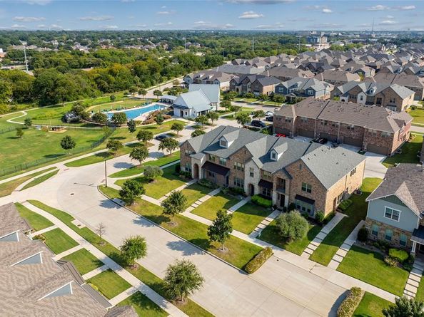 2618  Dodson Street , Garland Texas 75042