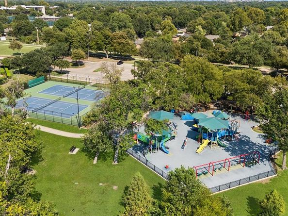 602  Dublin Drive , Richardson Texas 75080