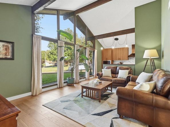 4704  Three River Court , Fort Worth Texas 76103