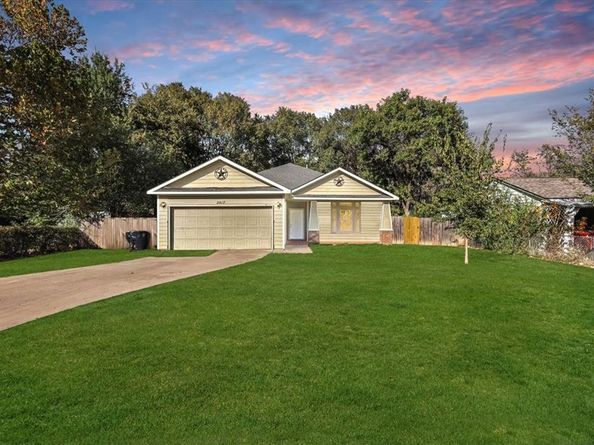 9917  Oakwood Drive , Dallas Texas 75217