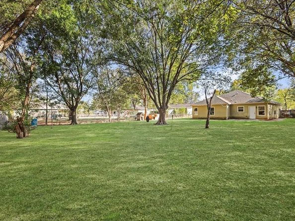 9917  Oakwood Drive , Dallas Texas 75217